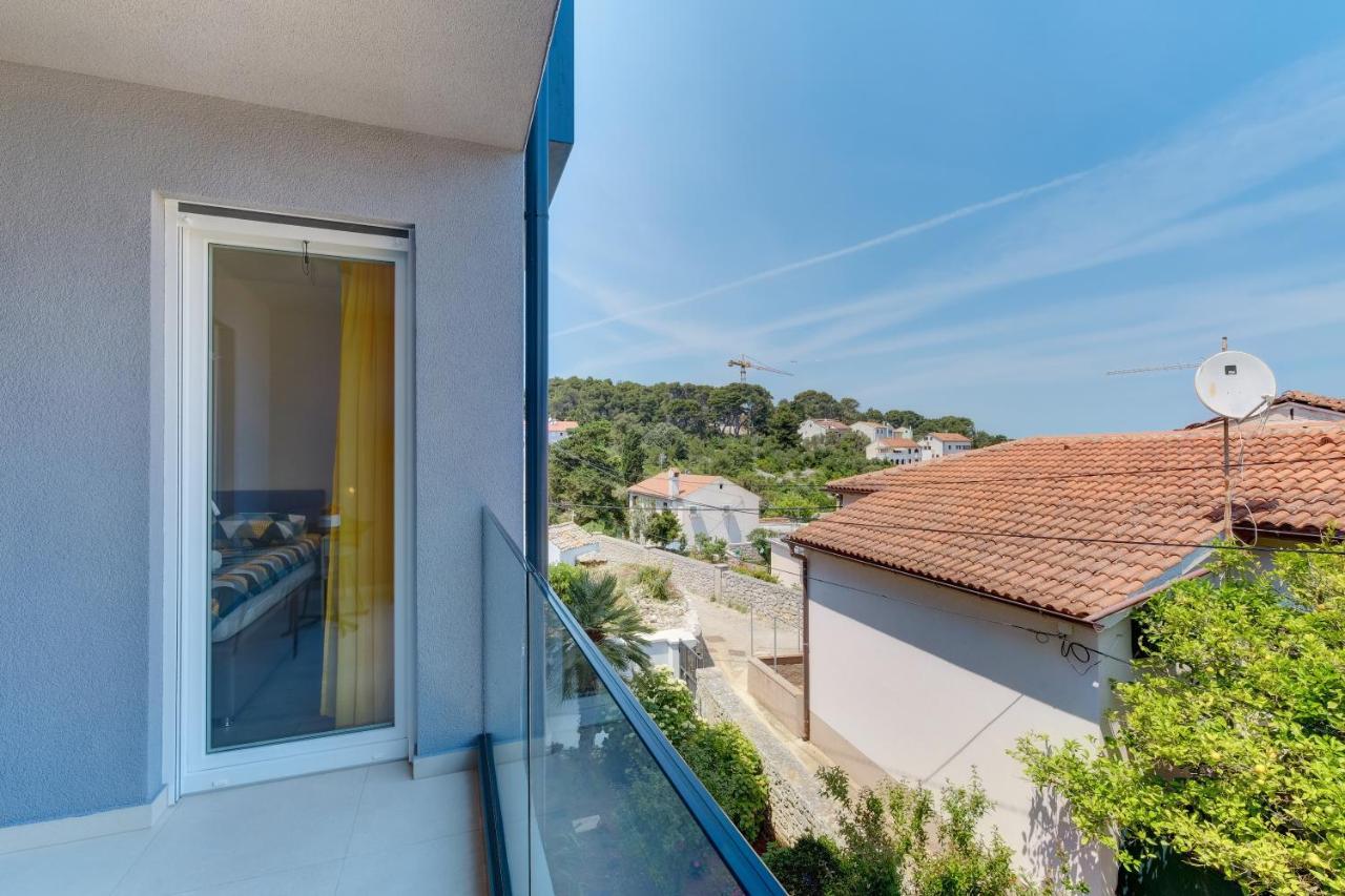 Apartments Hemetek Veli Lošinj 外观 照片