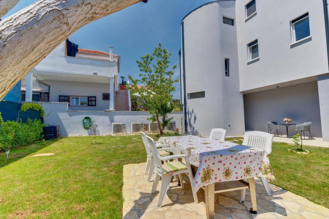 Apartments Hemetek Veli Lošinj 外观 照片